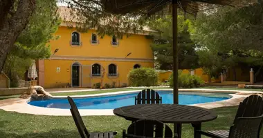 5 bedroom house in Rojales, Spain