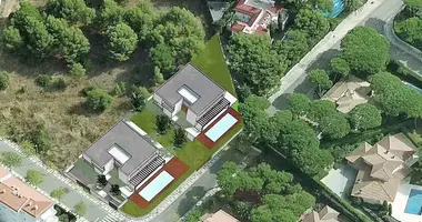 Plot of land in Platja dAro, Spain