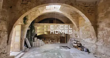 4 bedroom house in Zebbug, Malta