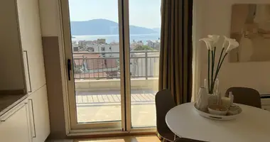 Wohnung 3 Schlafzimmer in Tivat, Montenegro