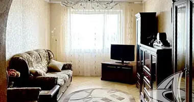 Apartamento 3 habitaciones en Muchaviecki sielski Saviet, Belarús