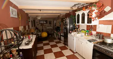 6 room house in Nagykovacsi, Hungary