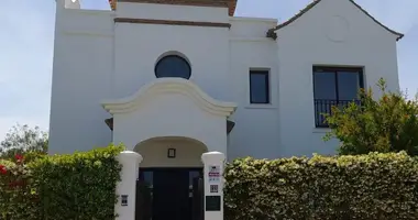 Maison 3 chambres dans Estepona, Espagne