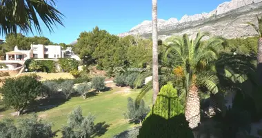 Villa  mit Parkplatz, mit Klimaanlage, mit Terrasse in Altea, Spanien