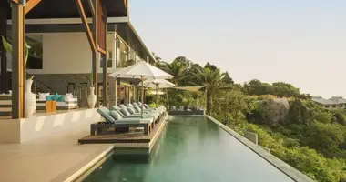 Villa 6 chambres avec Fenêtres double vitrage, avec Meublesd, avec Climatiseur dans Phuket, Thaïlande