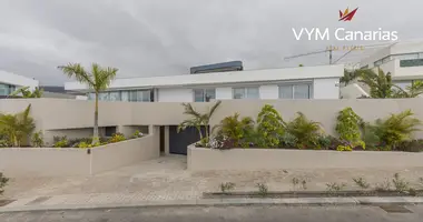 Villa 4 bedrooms in Guia de Isora, Spain