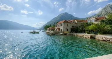 Casa 3 habitaciones en Dobrota, Montenegro