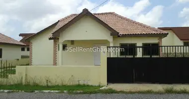 Casa 2 habitaciones en Adenta, Ghana