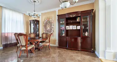 5 room apartment in Minsk, Belarus