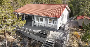 Haus 4 Zimmer in Kustavi, Finnland