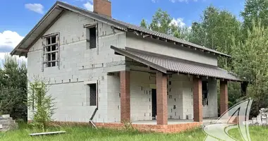 Haus in Damacauski siel ski Saviet, Weißrussland