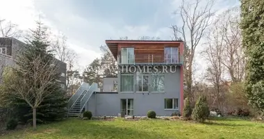 Haus 6 Schlafzimmer in Berlin, Deutschland