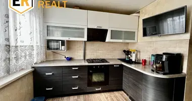 Apartamento 3 habitaciones en Muchaviecki sielski Saviet, Belarús