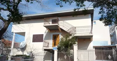 Maison 6 chambres dans Sutomore, Monténégro