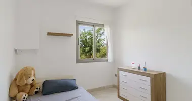 Apartamento 4 habitaciones en Estepona, España