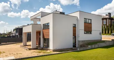 Haus in Aziaryckaslabadski siel ski Saviet, Weißrussland