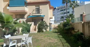 Haus 4 Schlafzimmer in Estepona, Spanien