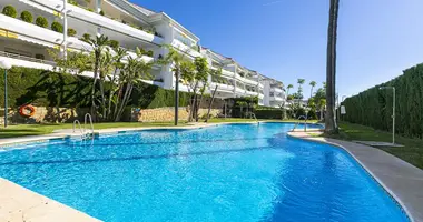 Wohnung 3 Schlafzimmer in San Pedro Alcantara, Spanien
