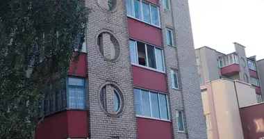 4 room apartment in Kapyĺ, Belarus