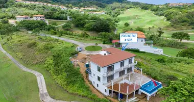6 bedroom house in Roatan, Honduras