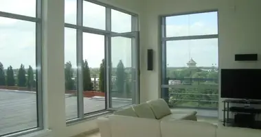 Apartamento 3 habitaciones en Riga, Letonia