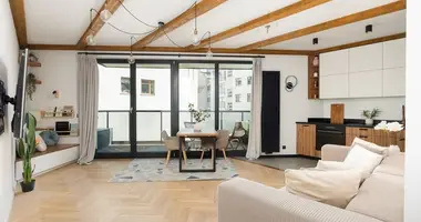 Commercial property 79 m² in Warsaw, Poland