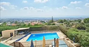 4 bedroom house in Tala, Cyprus
