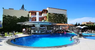 Hotel 700 m² in Sisi, Griechenland