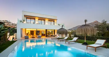 Villa 5 bedrooms in San Pedro Alcantara, Spain