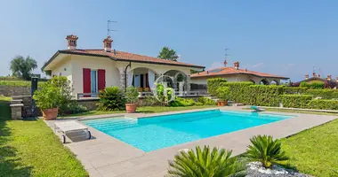Villa 4 bedrooms in Manerba del Garda, Italy
