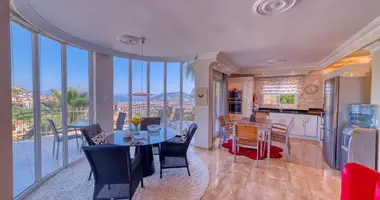 Apartamento 4 habitaciones en Alanya, Turquía