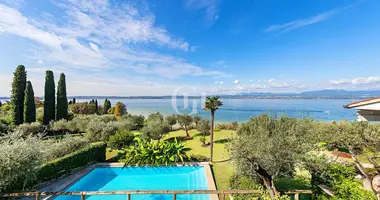 Villa 7 Zimmer in Sirmione, Italien