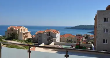 2 bedroom apartment in Becici, Montenegro