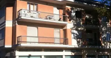 Mieszkanie 5 pokojów w Terni, Włochy