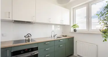 Mieszkanie 1 pokój w Warszawa, Polska