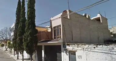 Casa 3 habitaciones en Nezahualcóyotl, México