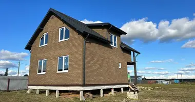 Casa 4 habitaciones en Lopuhinskoe selskoe poselenie, Rusia