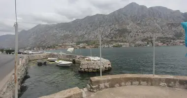 Dom 4 pokoi w Kotor, Czarnogóra