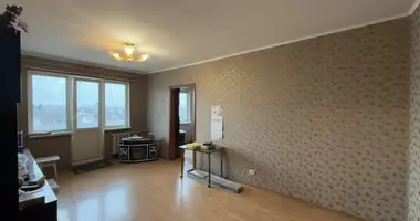 Apartamento 3 habitaciones en Minsk, Bielorrusia