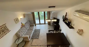 Apartamento 2 habitaciones en Bijela, Montenegro