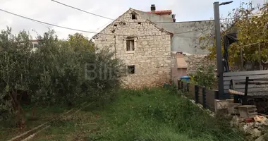 Haus 3 zimmer in Sibenik, Kroatien