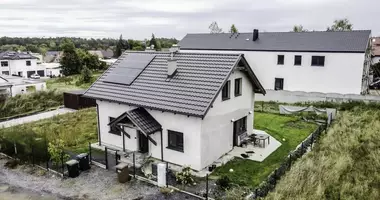Mieszkanie w Kobylniki, Polska