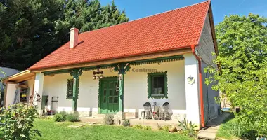 3 room house in Szekszardi jaras, Hungary