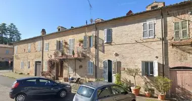 8 room house in Terni, Italy