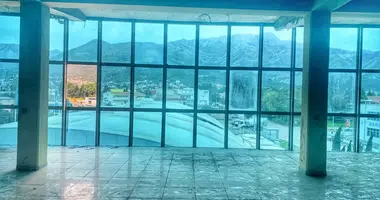 Restaurante, cafetería 3 500 m² en Montenegro