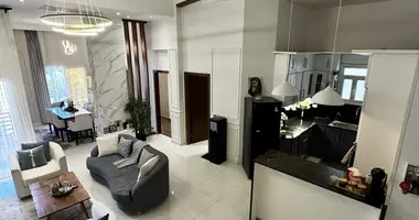 Villa 5 chambres avec Fenêtres double vitrage, avec Balcon, avec Interphone dans Hurghada, Égypte