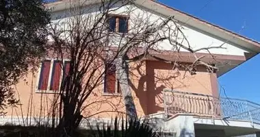 Townhouse 7 rooms in Terni, Italy