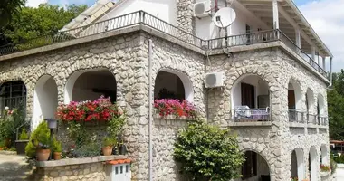 Hotel 300 m² in Lauran, Kroatien
