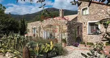 Villa 5 habitaciones en Cisano sul Neva, Italia