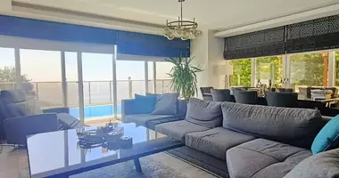 Villa 4 rooms with parking, with Sea view, with Internet in Alanya, Turkey